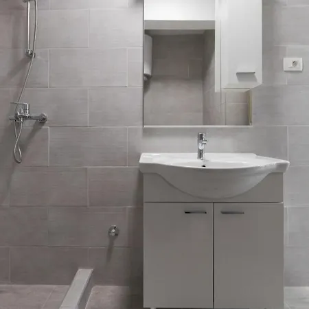 Batala Garden - Comfort One Bedroom With Patio And Garde... Lejlighed *